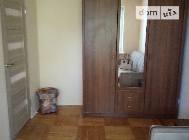 Rent an apartment in Lviv on the St. Arsenalna per 6000 uah. 