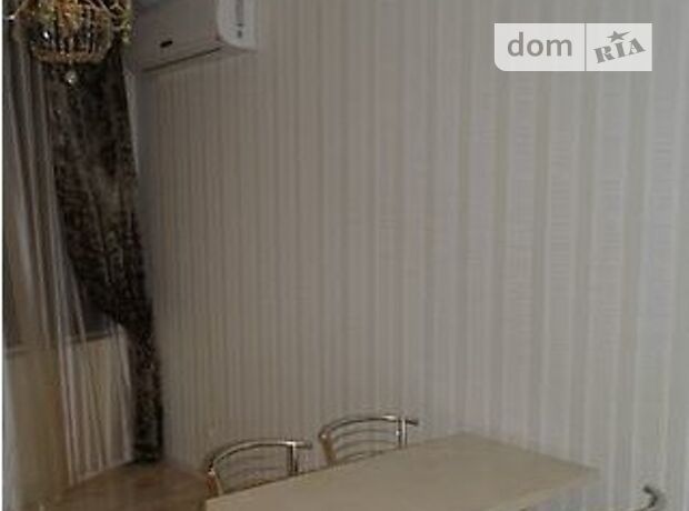 Rent daily an apartment in Mykolaiv on the St. Soborna per 599 uah. 