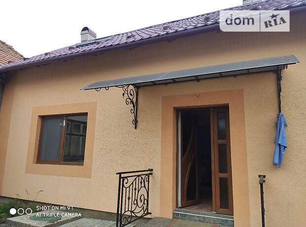 Rent a house in Mukachevo on the St. Zakarpatska per 6000 uah. 