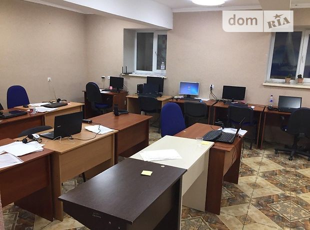 Зняти офіс в Одесі на вул. Фабрична 5 за 57000 грн. 