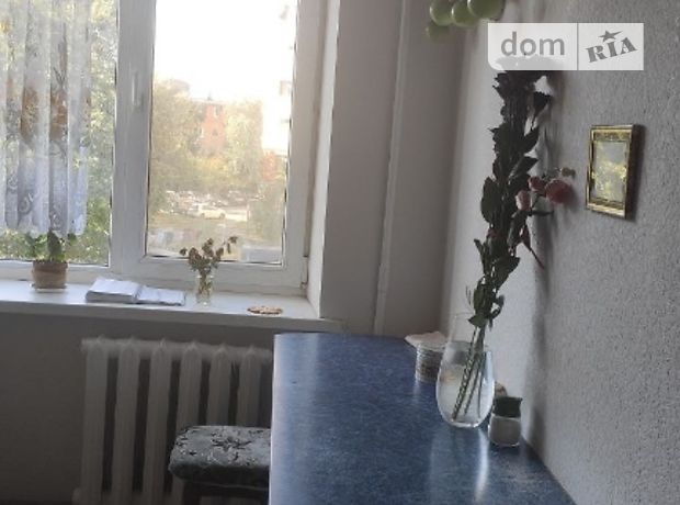 Rent a room in Poltava on the St. Myru per 2250 uah. 