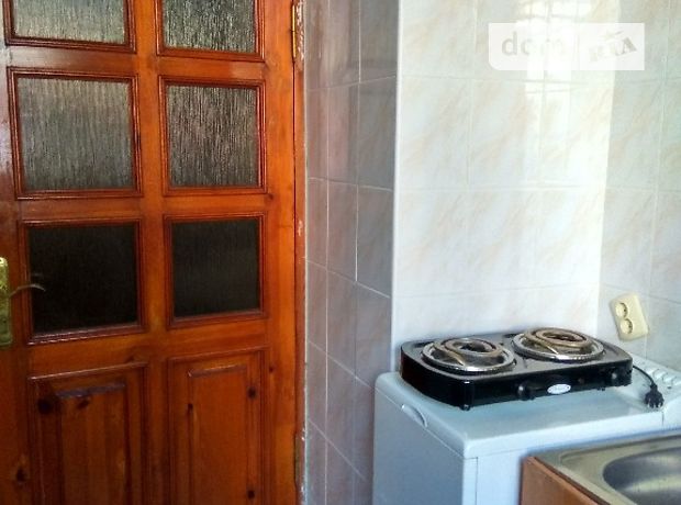Rent a room in Odesa on the St. Holovkivska per 3500 uah. 