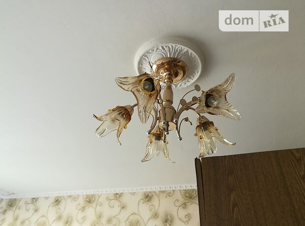 Rent a room in Odesa on the St. Dobrovolskoho per 2400 uah. 