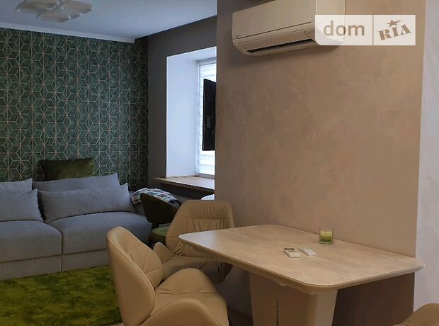 Rent daily an apartment in Khmelnytskyi per 600 uah. 