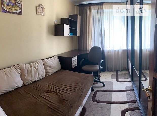 Rent an apartment in Ternopil on the St. Protasevycha per 4800 uah. 