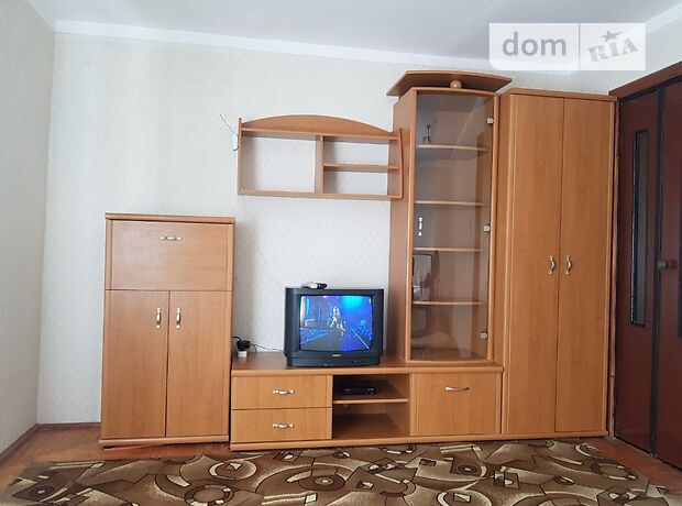 Rent an apartment in Uzhhorod on the St. Andriia Palaia per 4500 uah. 
