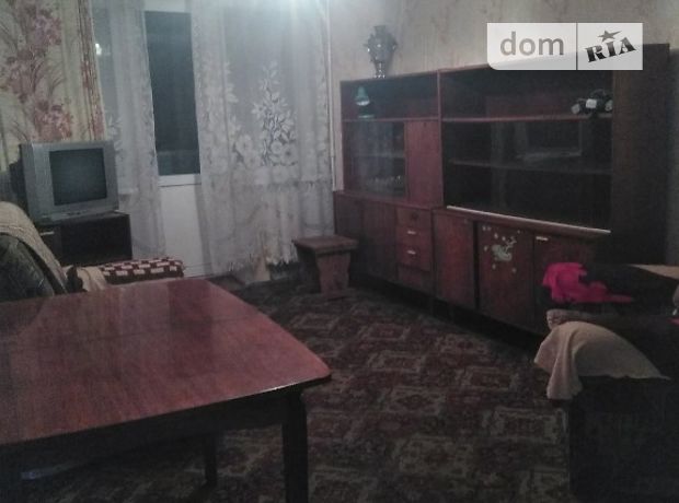 Rent an apartment in Dnipro on the St. Kalynova per 5000 uah. 