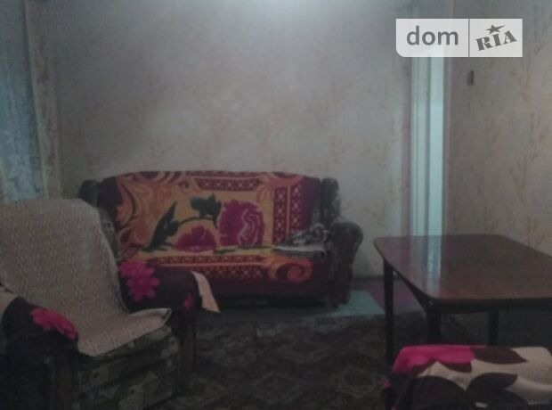 Rent an apartment in Dnipro on the St. Kalynova per 5000 uah. 