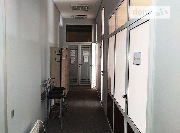 Rent an office in Kyiv in Pecherskyi district per 166556 uah. 