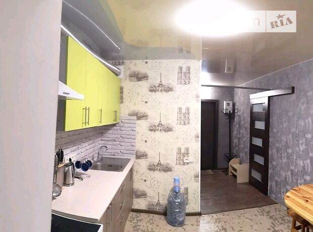 Rent daily an apartment in Dnipro per 600 uah. 