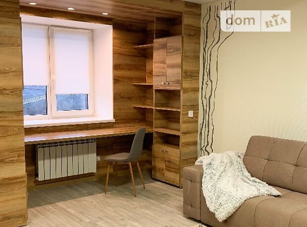 Rent an apartment in Poltava on the St. Holovka per 10000 uah. 