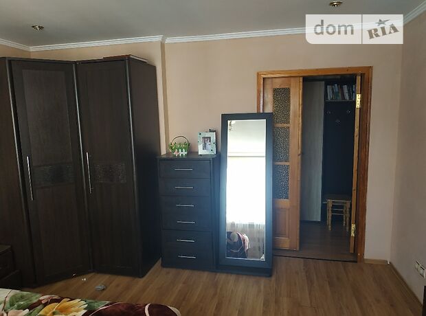 Rent an apartment in Chernivtsi on the St. Biloruska per 5000 uah. 