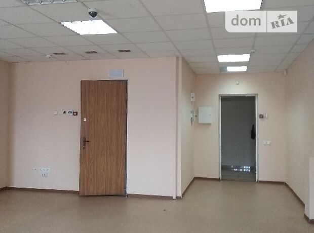 Rent an office in Kyiv on the St. Dmytrivska per 19210 uah. 