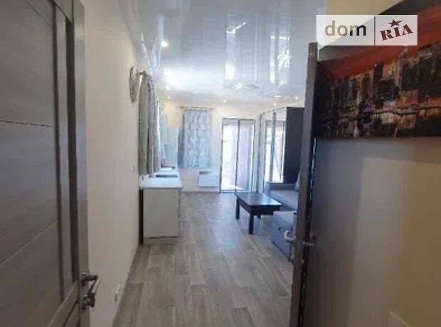 Rent a house in Odesa on the St. 40 rokiv Oborony Odesy per 11000 uah. 