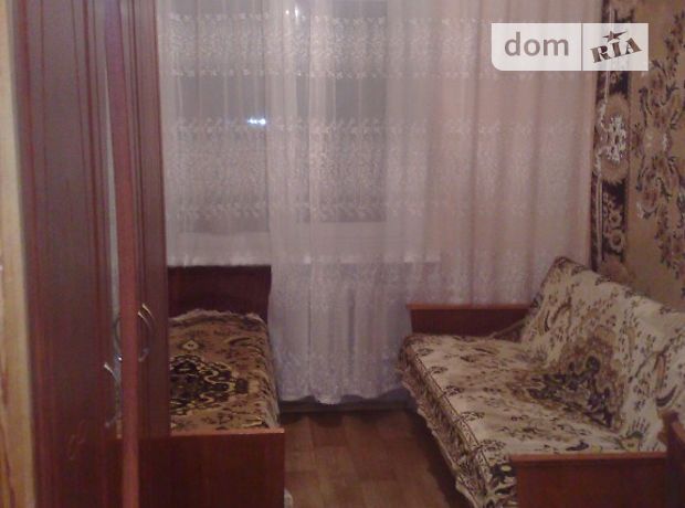 Rent daily a room in Vinnytsia on the Avenue Yunosti per 130 uah. 