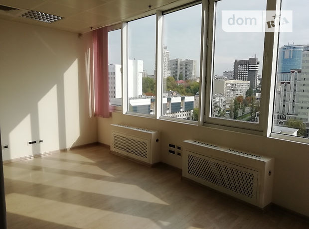 Rent an office in Kyiv near Metro Universitet per 94359 uah. 