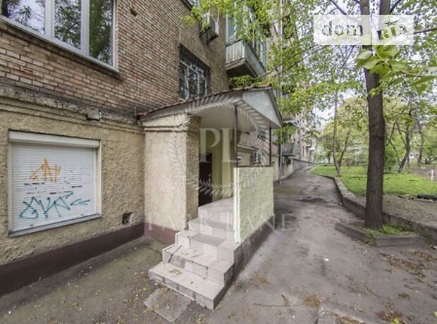 Rent an office in Kyiv on the St. Derevlianska 10 per 35000 uah. 