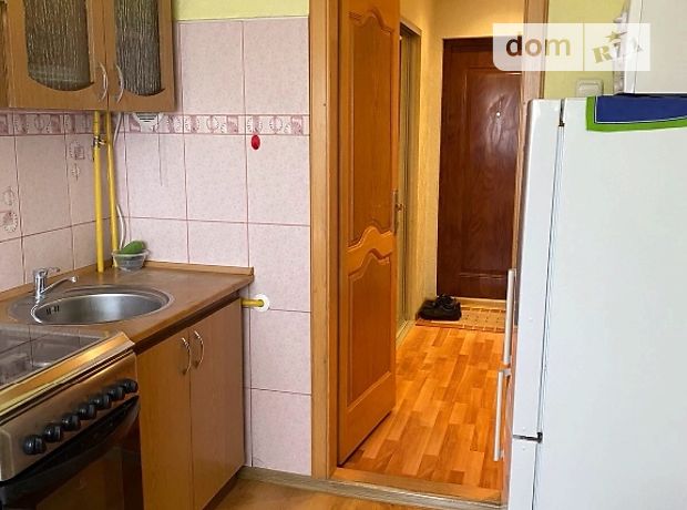 Rent an apartment in Uzhhorod on the St. Mynaiska per 5800 uah. 