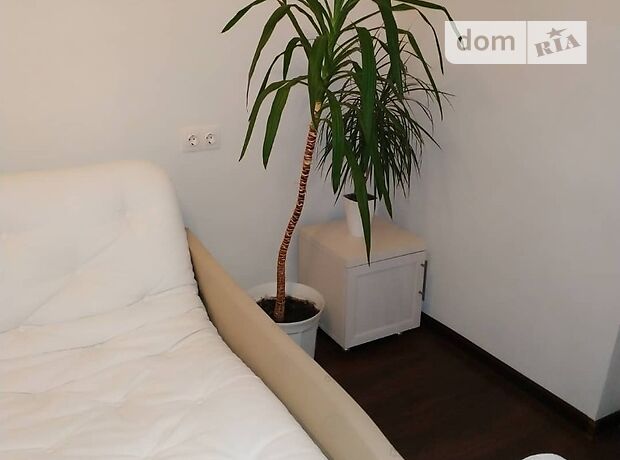 Rent an apartment in Lviv on the St. Ivana Franka 2 per 9972 uah. 