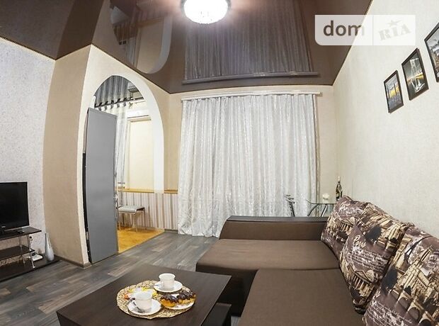 Снять посуточно квартиру в Кривом Роге на ул. Гагарина 3 за 550 грн. 