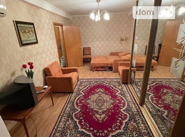 Зняти квартиру в Києві біля ст.м. Мінська за 10000 грн. 