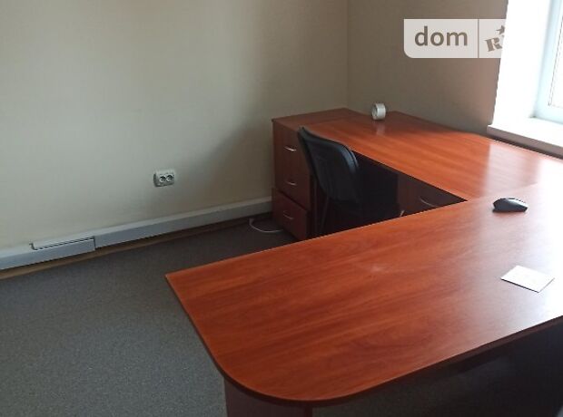 Rent an office in Khmelnytskyi on the St. Vodoprovidna per 4000 uah. 