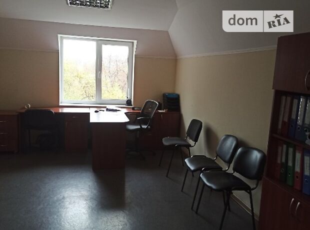 Зняти офіс в Хмельницькому на вул. Водопровідна за 4000 грн. 