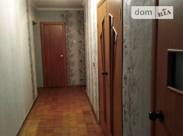 Rent an apartment in Zhytomyr on the St. Heroiv Desantnykiv per 4500 uah. 