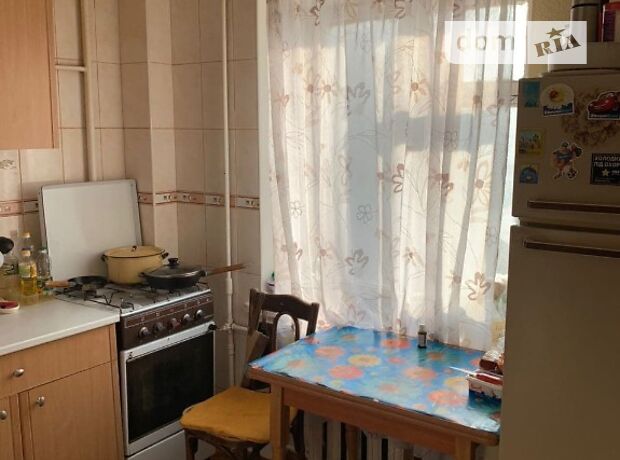 Rent a room in Kyiv on the St. Dovzhenka per 2500 uah. 