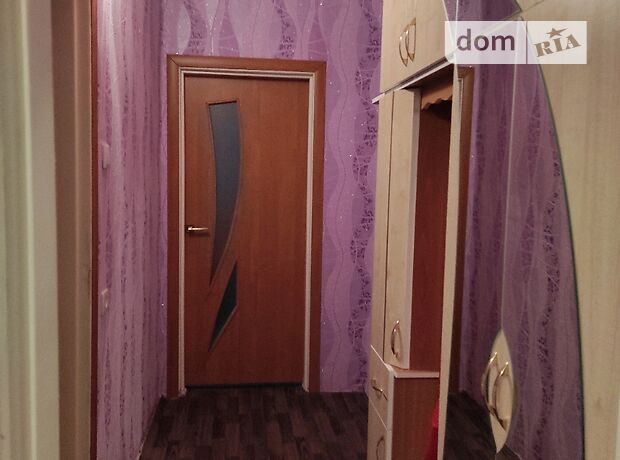 Rent an apartment in Kryvyi Rih on the St. Nezalezhnosti Ukrainy per 3500 uah. 