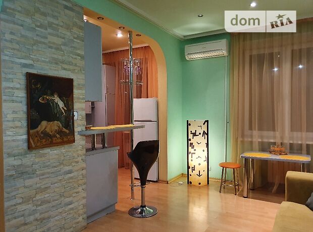Rent daily an apartment in Kharkiv on the St. Danylevskoho per 900 uah. 