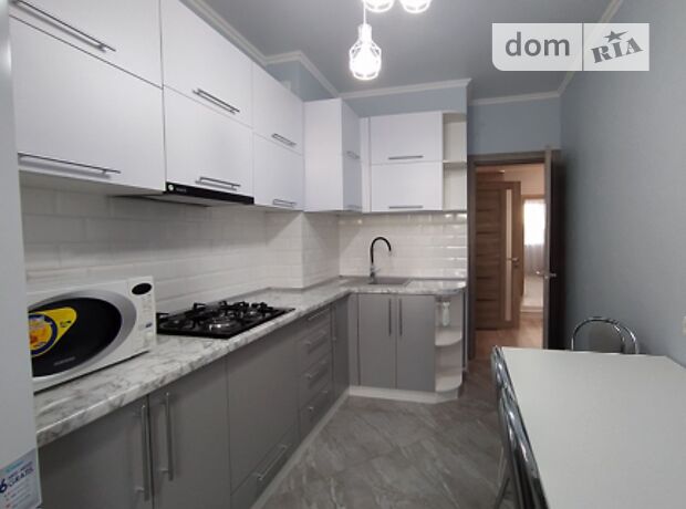 Rent an apartment in Odesa on the lane Kedrovyi per 8547 uah. 