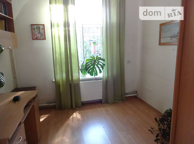 Rent an apartment in Vinnytsia on the St. Striletska per 4800 uah. 