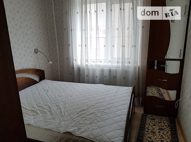 Снять квартиру в Запорожье на ул. Дорошенко за 8000 грн. 