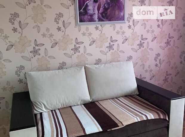 Rent an apartment in Kyiv on the St. Yury Hnata 3А per 8500 uah. 