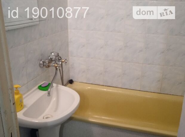 Rent an apartment in Kryvyi Rih on the St. Vatutina 78 per 6000 uah. 