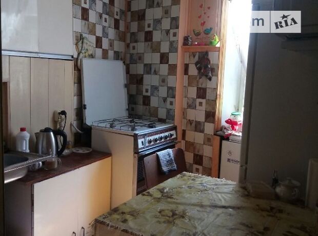 Rent an apartment in Chernivtsi per 3500 uah. 