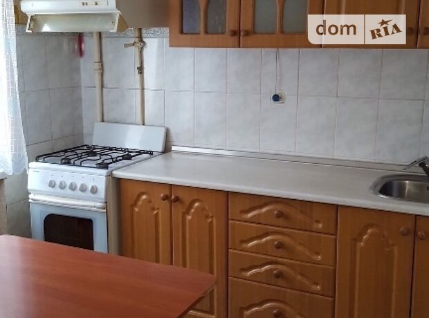 Rent an apartment in Odesa on the St. Armiiska 1 per 7000 uah. 