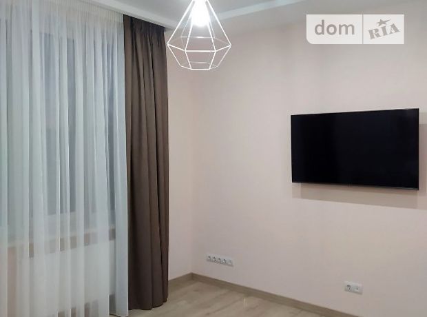 Rent an apartment in Odesa on the Avenue Haharina 19 per 13928 uah. 