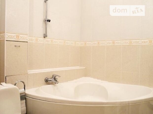 Rent daily an apartment in Kyiv on the St. Rustaveli Shota per 1800 uah. 