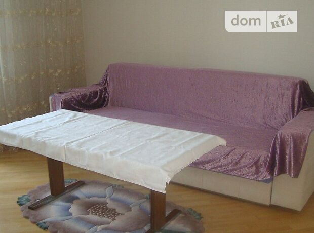 Rent an apartment in Zhytomyr on the St. Narodytska per 6700 uah. 