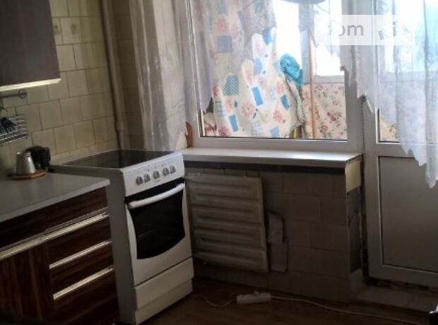 Rent daily an apartment in Kyiv on the St. Mytropolyta Andreia Sheptytskoho 19 per 600 uah. 