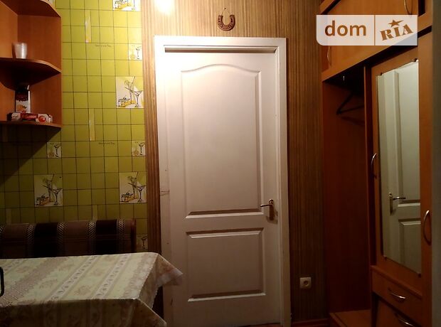 Rent a room in Kyiv on the St. Dovzhenka per 4500 uah. 