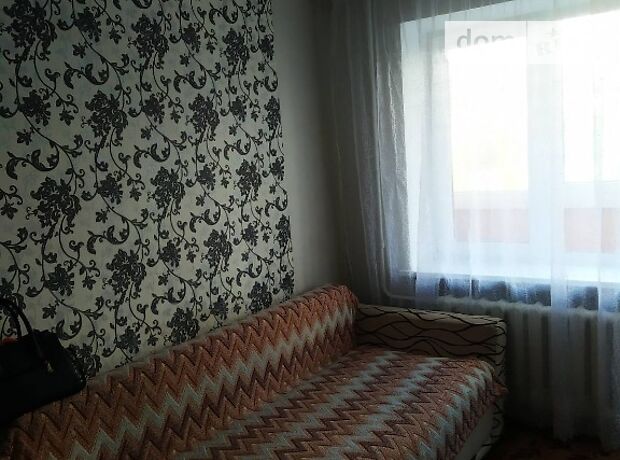 Rent an apartment in Lutsk on the Avenue Peremohy per 4500 uah. 