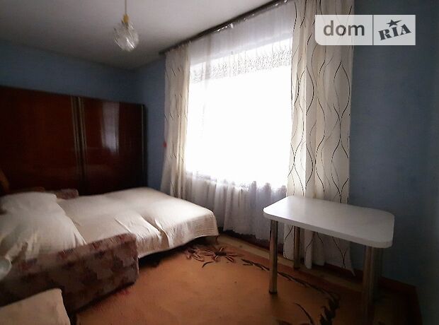 Rent an apartment in Mykolaiv on the lane Buznyka 4000 per 4000 uah. 