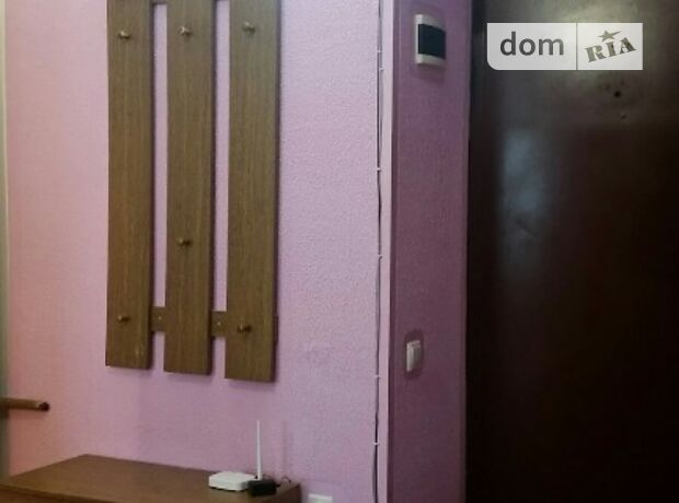 Rent an apartment in Odesa on the St. Viliamsa akademika per 5500 uah. 