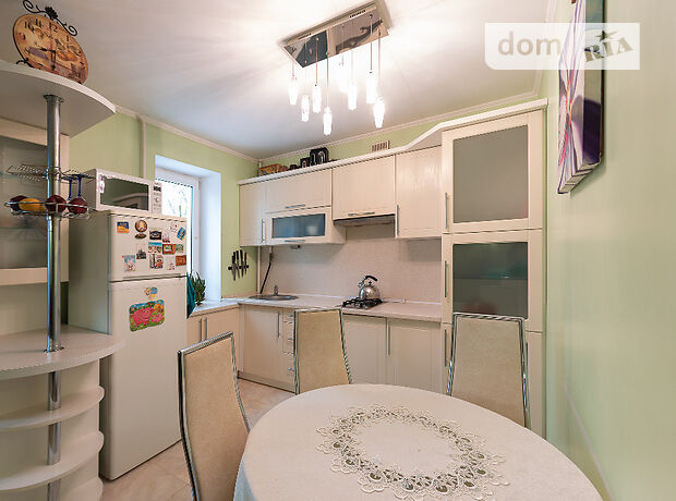 Зняти подобово квартиру в Хмельницькому на вул. Водопровідна за 550 грн. 