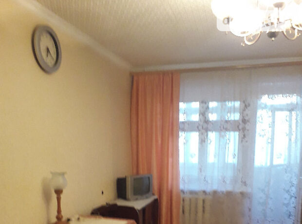 Rent an apartment in Odesa on the St. Akademika Zabolotnoho per 4500 uah. 