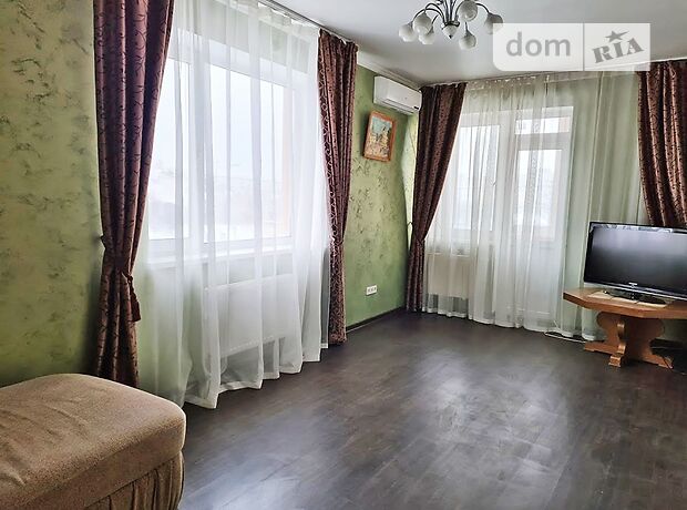Снять квартиру в Киеве на ул. Казацкая за 13000 грн. 