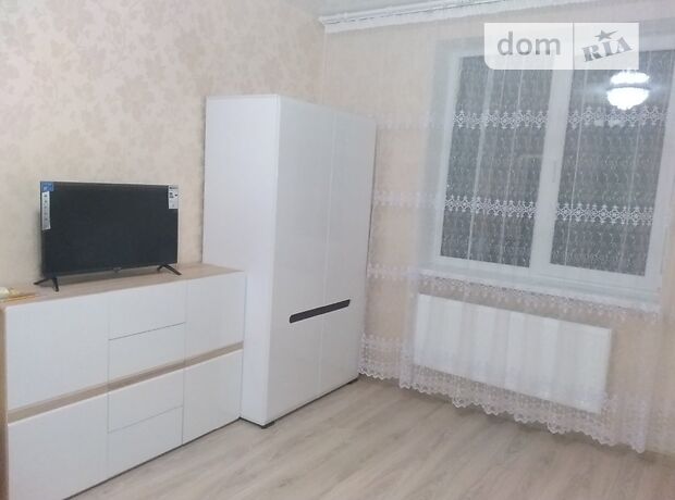 Rent an apartment in Lutsk on the St. Skhidna 34 per 6000 uah. 